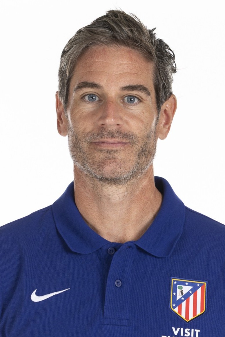 David González